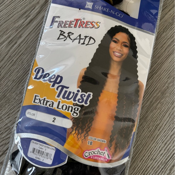 Black Voluminous Wavy Hair Extensions - Picture 3 of 3